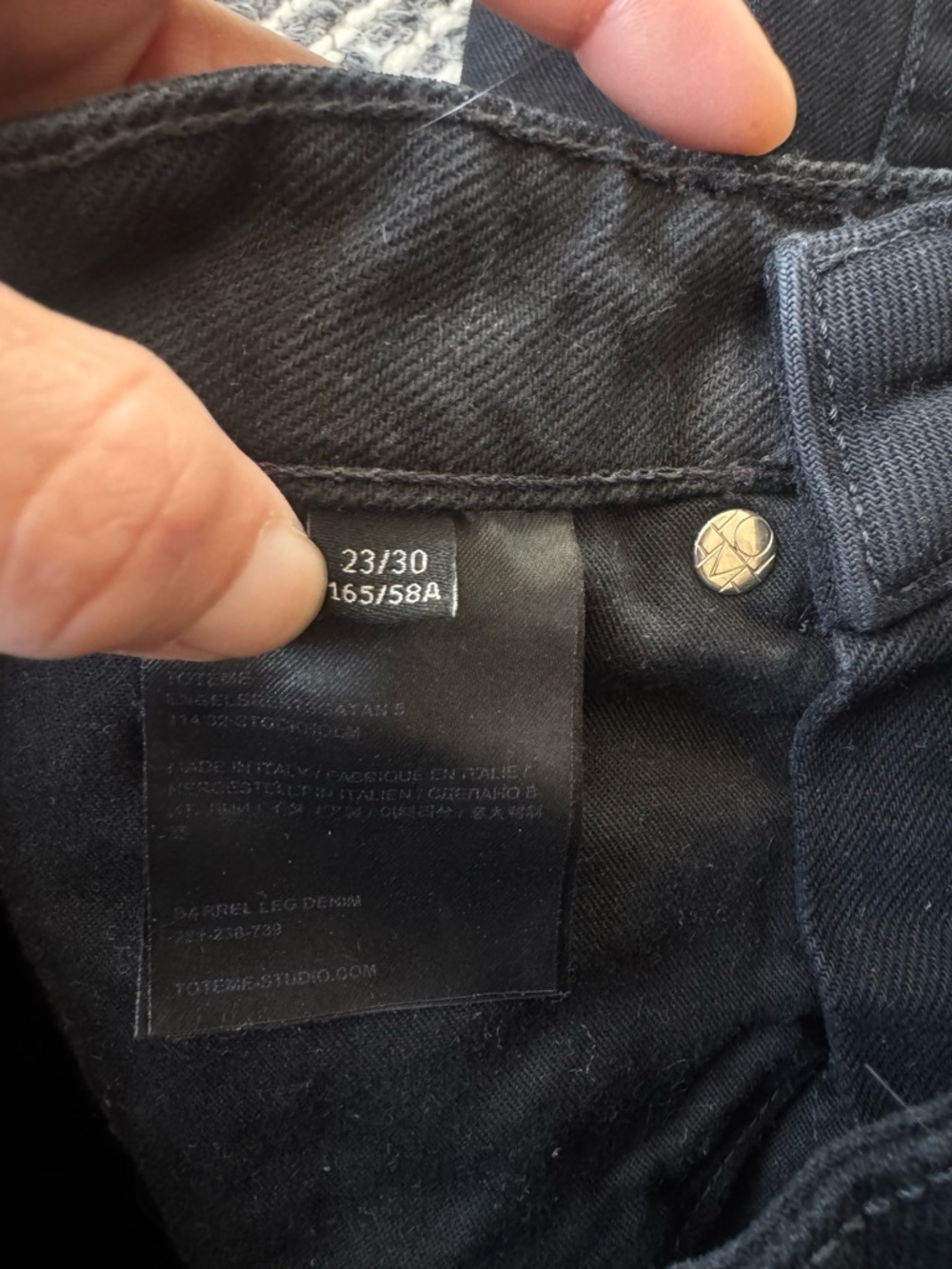 Toteme Black Barrel-leg Jeans 23/30 - Picture 10 of 10